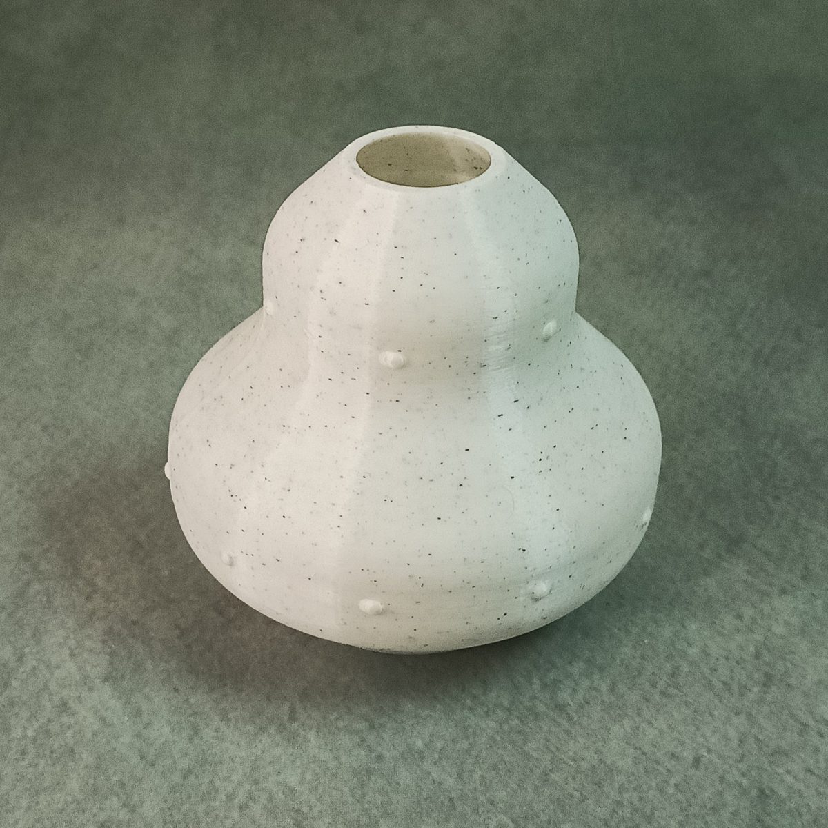 Pebble contour vase