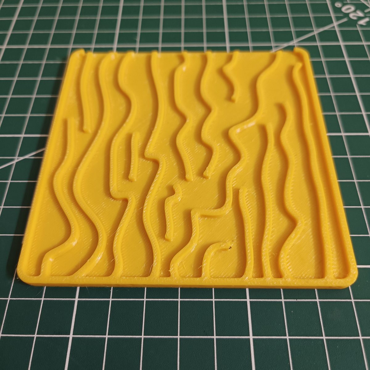 Mug drainage plate